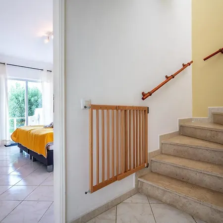 Sunny For Families Apartment